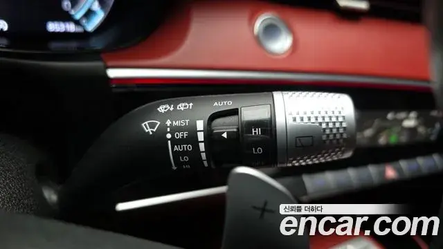Genesis GV70 2021 — Photo 18/20