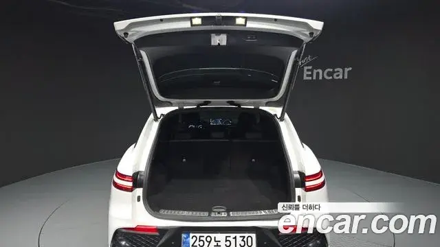 Genesis GV70 2021 — Photo 20/20