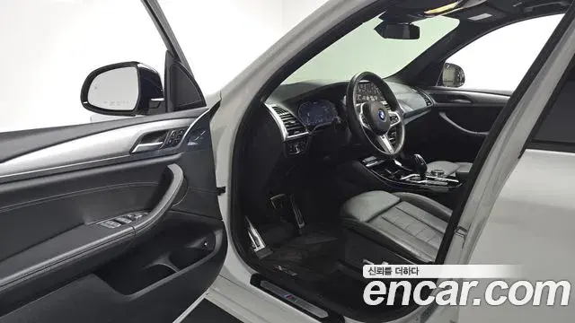 BMW X3 2021 — Şəkil 19/33