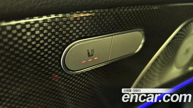 Mercedes-Benz GLE-Class 2023 — Photo 19/20