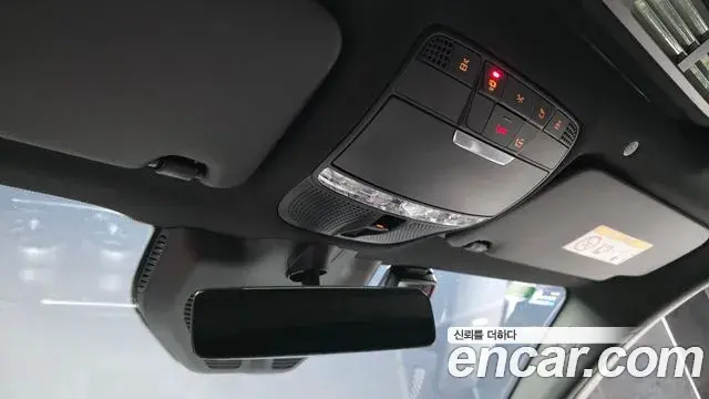 Mercedes-Benz GLC-Class 2022 — Şəkil 17/33