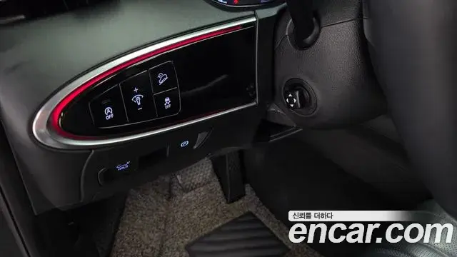 Genesis GV70 2021 — Photo 20/35