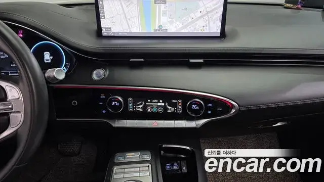 Genesis GV70 2021 — Photo 8/35