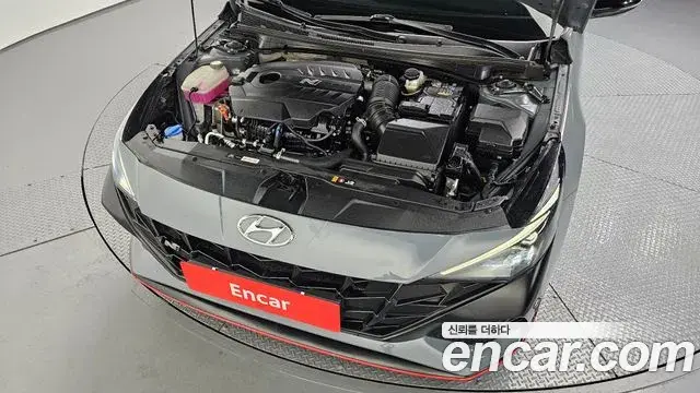 Hyundai The New Avante Hybrid 2021 — ფოტო 6/30