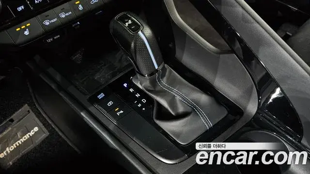 Hyundai The New Avante Hybrid 2021 — ფოტო 13/30