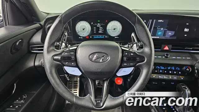 Hyundai The New Avante Hybrid 2021 — ფოტო 8/30