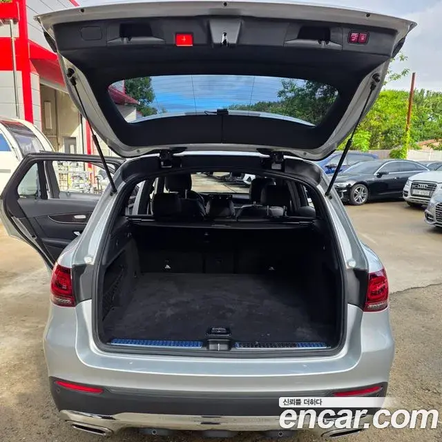 Mercedes-Benz GLC-Class 2020 — Şəkil 6/19
