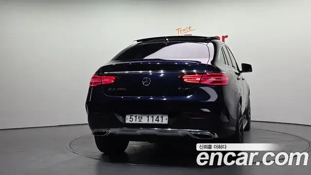 Mercedes-Benz GLE-Class 2018 — Фото 4/20