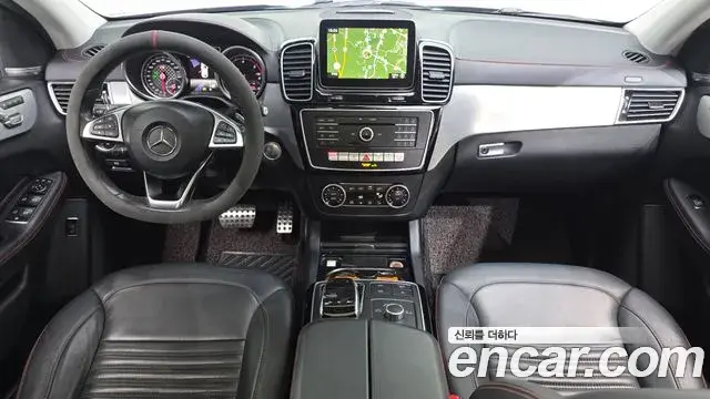 Mercedes-Benz GLE-Class 2018 — Фото 7/20