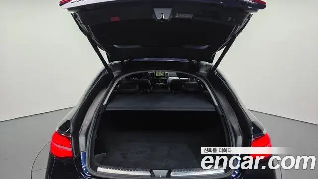 Mercedes-Benz GLE-Class 2018 — Şəkil 6/32