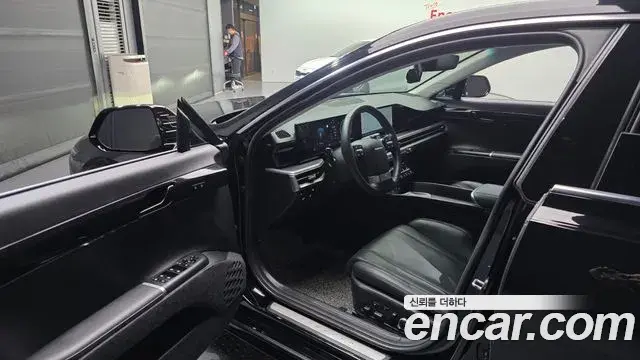 Hyundai Grandeur 2023 — Фото 10/20