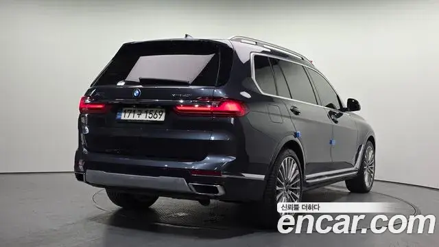 BMW X7 2021 — ფოტო 1/20