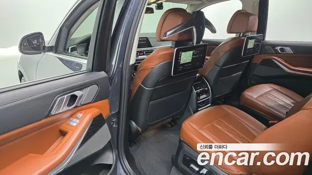 BMW X7 2021 — ფოტო 5/20