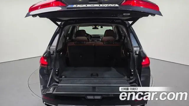 BMW X7 2021 — ფოტო 12/20