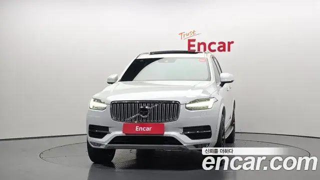 Volvo XC90 2018 — ფოტო 4/20