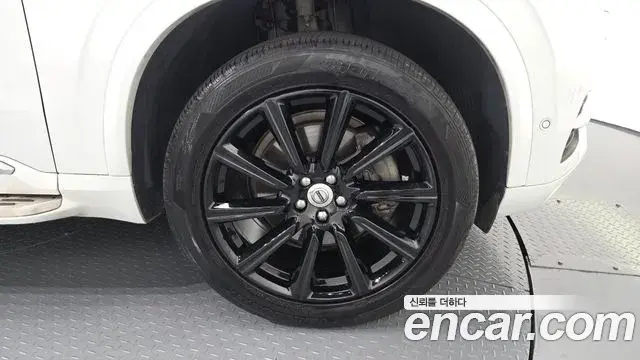 Volvo XC90 2018 — ფოტო 20/20