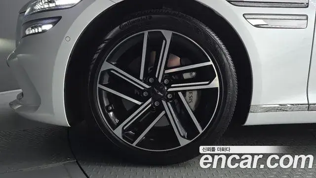 Genesis G80 2025 — Photo 15/33