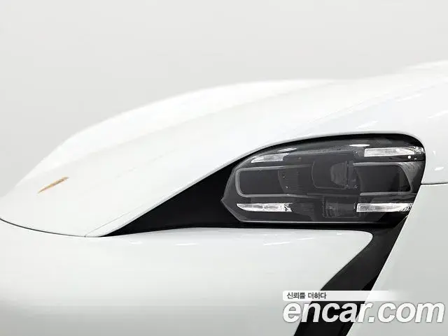 Porsche Taycan 2023 — Şəkil 1/19