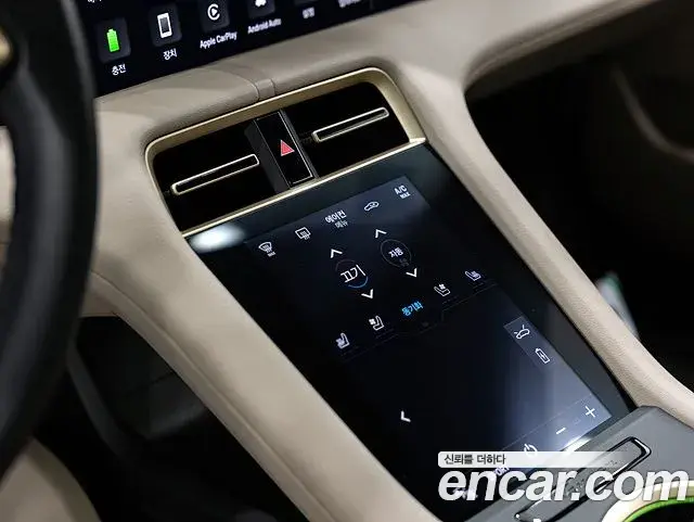 Porsche Taycan 2023 — Şəkil 12/19