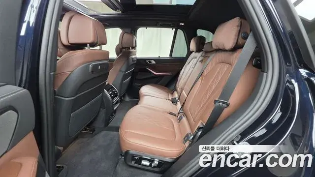 BMW X5 2025 — ფოტო 32/32