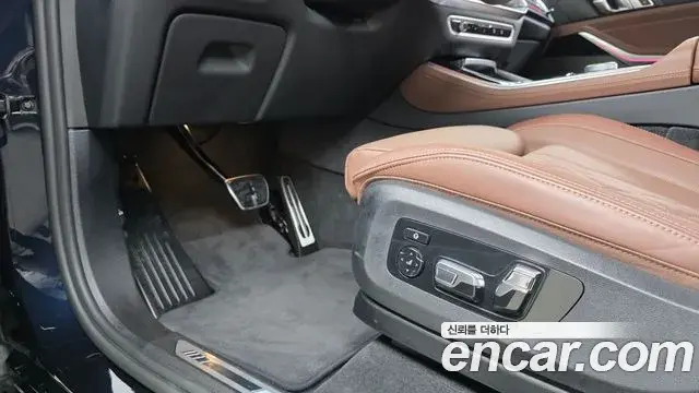 BMW X5 2025 — ფოტო 8/32