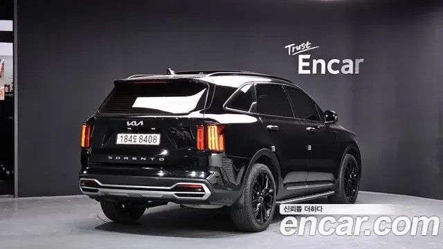 Kia Sorento 2022 — Photo 2/20