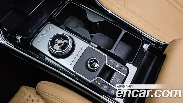 Kia Sorento 2022 — Photo 9/20