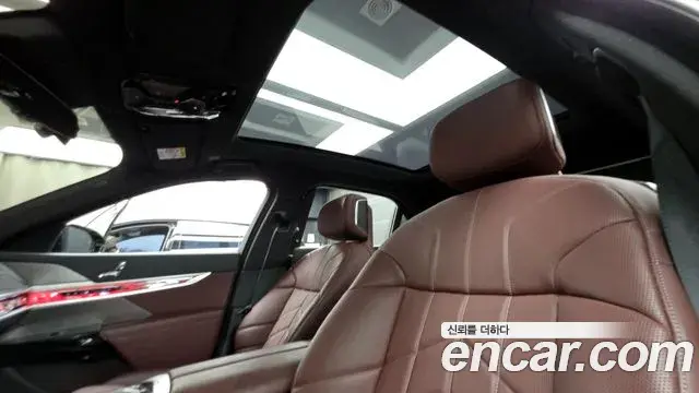 BMW 7 Series 2024 — Photo 22/33
