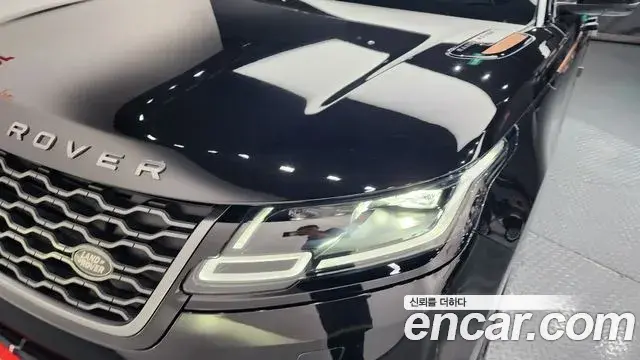 Land Rover Range Rover Velar 2021 — ფოტო 29/39