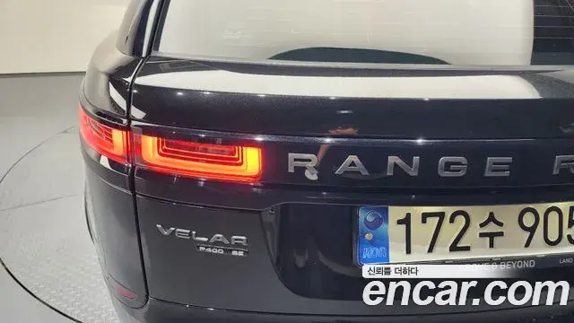 Land Rover Range Rover Velar 2021 — ფოტო 33/39