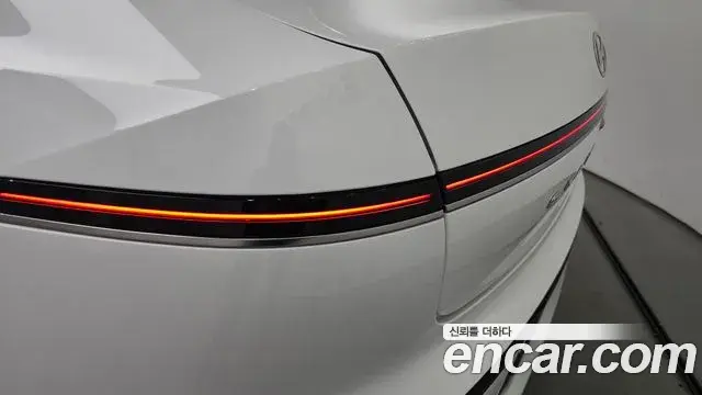 Hyundai Grandeur Hybrid 2024 — Photo 6/31