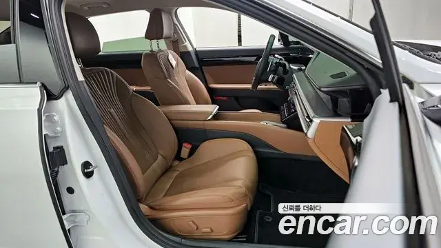 Hyundai Grandeur Hybrid 2024 — Photo 7/31