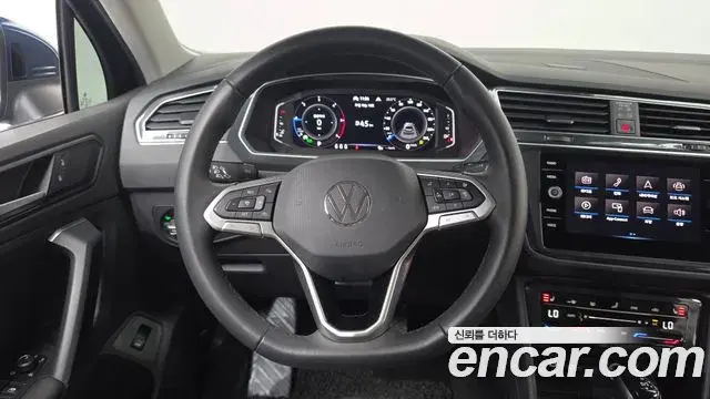 Volkswagen Tiguan 2021 — Photo 20/30