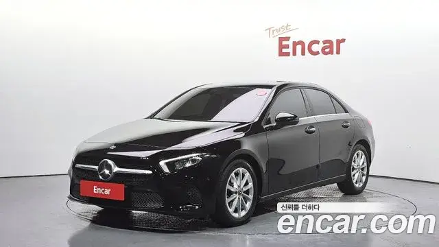 Mercedes-Benz A-Class 2020 — Şəkil 12/31