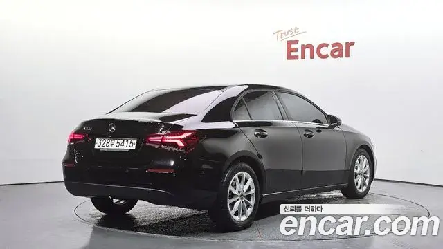 Mercedes-Benz A-Class 2020 — Şəkil 27/31