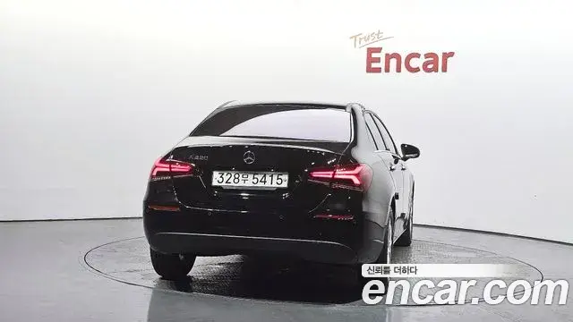 Mercedes-Benz A-Class 2020 — Şəkil 16/31