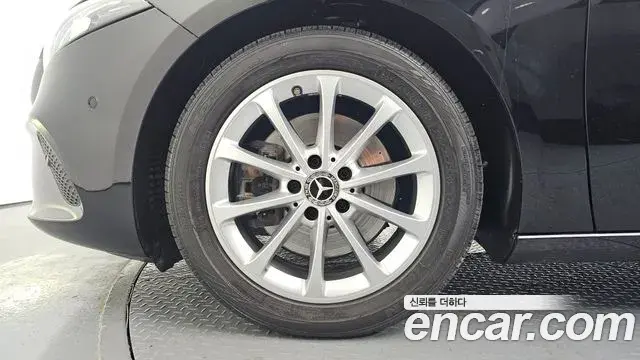 Mercedes-Benz A-Class 2020 — Şəkil 5/31