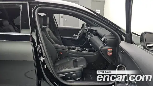 Mercedes-Benz A-Class 2020 — Şəkil 21/31