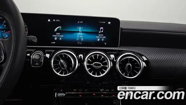 Mercedes-Benz A-Class 2020 — Şəkil 29/31