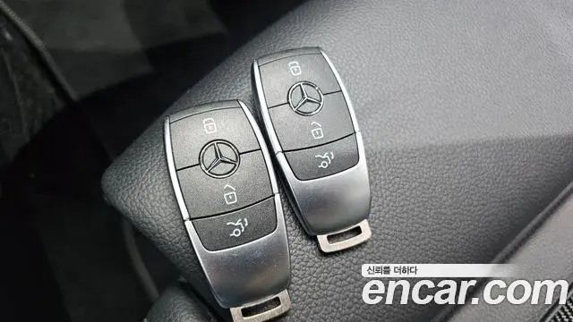 Mercedes-Benz A-Class 2020 — Şəkil 15/31