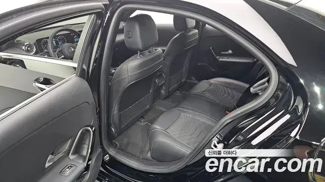 Mercedes-Benz A-Class 2020 — Şəkil 7/31