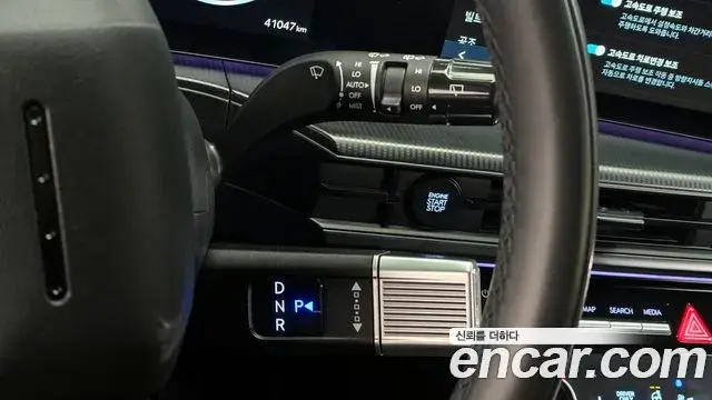 Hyundai Santa Fe 2023 — Photo 11/20