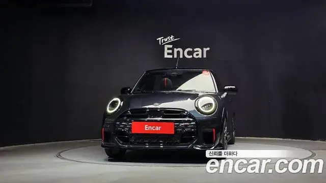 Mini Cooper S Convertible 2025 — Фото 3/20