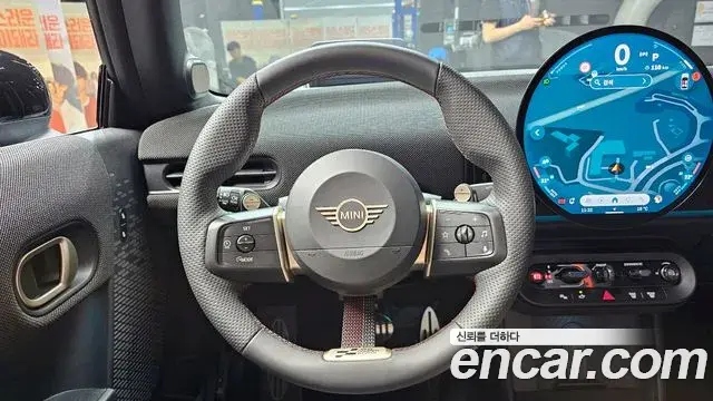 Mini Cooper S Convertible 2025 — Фото 13/20
