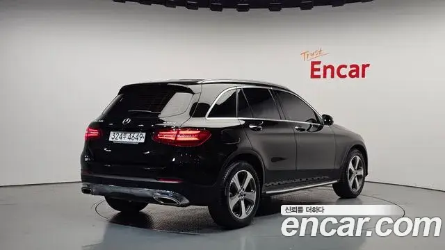 Mercedes-Benz GLC-Class 2019 — Фото 2/20