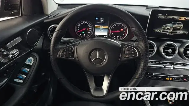 Mercedes-Benz GLC-Class 2019 — Фото 13/20