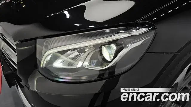 Mercedes-Benz GLC-Class 2019 — Şəkil 29/35