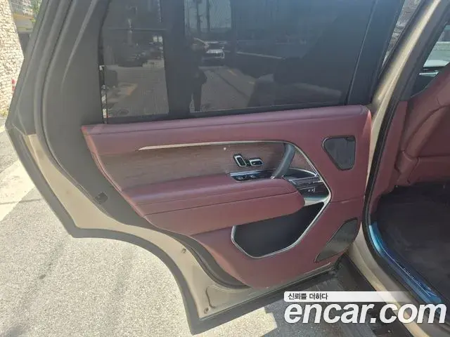 Land Rover Range Rover 2025 — Фото 1/14