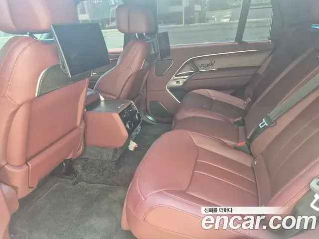 Land Rover Range Rover 2025 — Фото 2/14