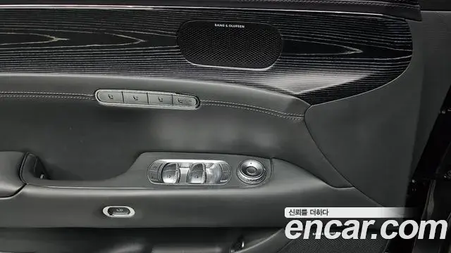 Genesis G90 2022 — Фото 17/20